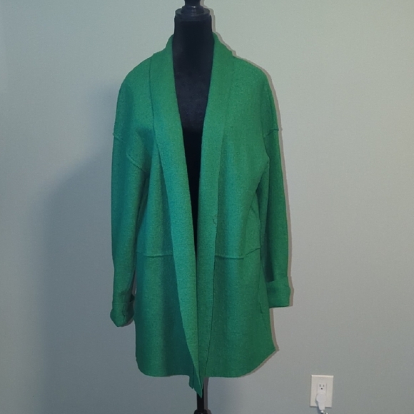 Tahari Sweaters - Vibrant Green Shawl Collar Cardigan